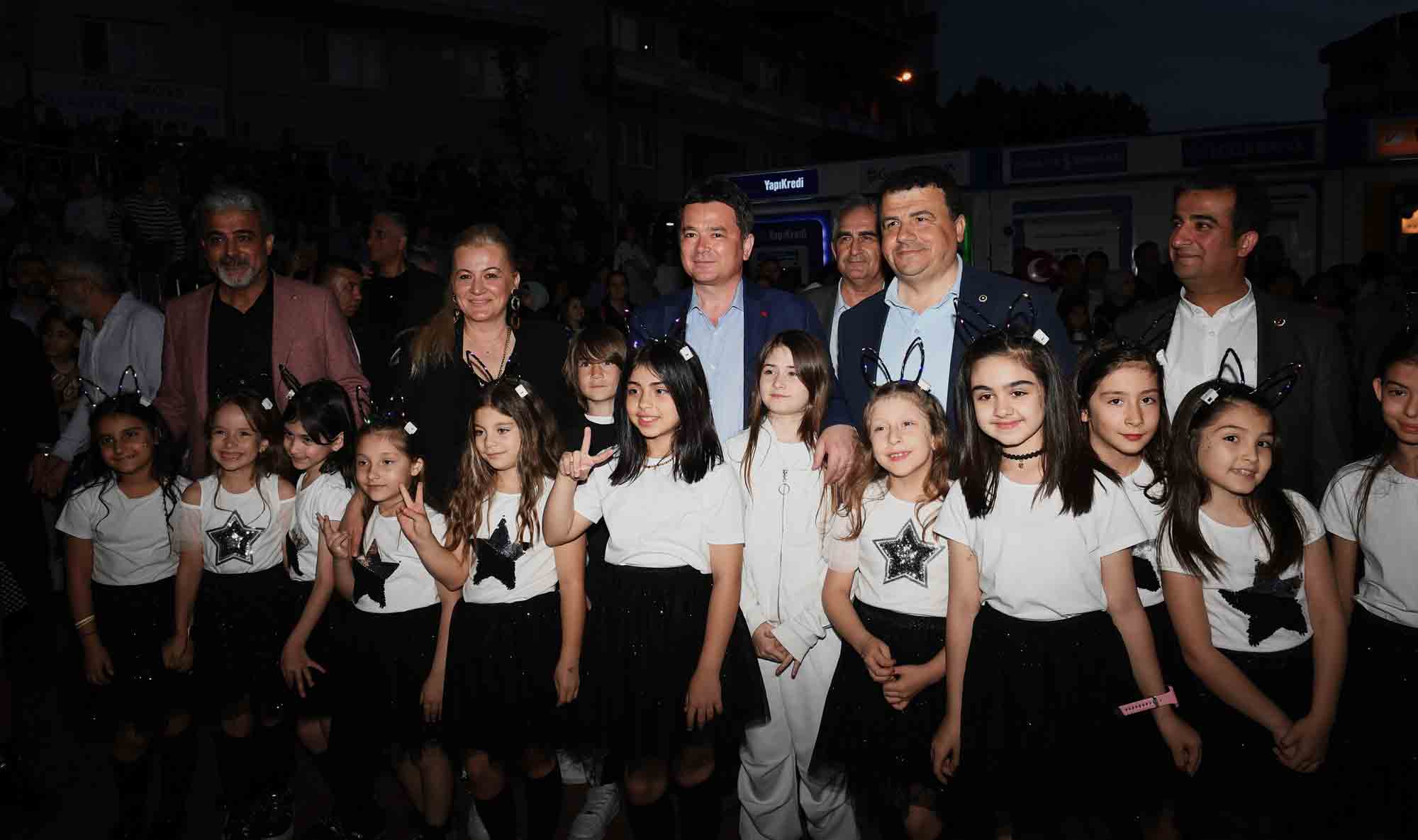 Başkan Aydın’dan Çocuklara Bayram7