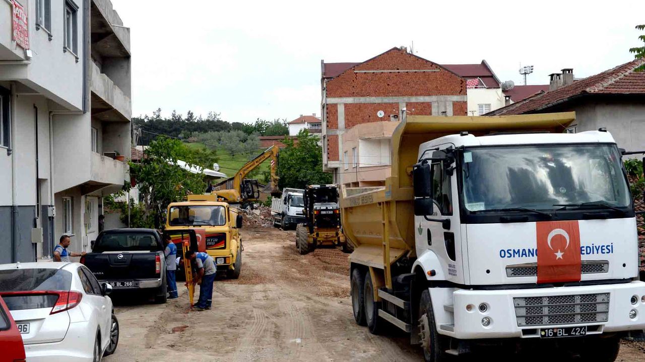 Osmangazi Belediyesi, kent içi ulaşımda çıkmaz sokakları açarak sorunu çözüyor