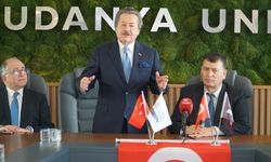 Devlet eski Bakanı Cavit Çağlar’dan Mudanya Üniversitesi’ne övgü
