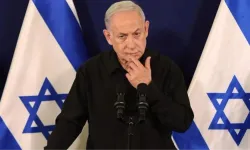 Eski İsrail Başbakanı'ndan Netanyahu'ya ağır suçlamalar