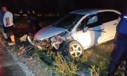 Bursa’da otomobiller kafa kafaya çarpıştı: 3 yaralı