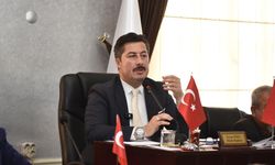 Yenişehir'de Başkan Özel kampanyaya destek bekliyor