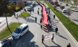 Bursa'da öğrenciler teröre lanet okudu, birlik beraberlik mesajı verdi