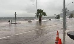 Bursa'da fırtına sahil kenarını işte bu hale getirdi